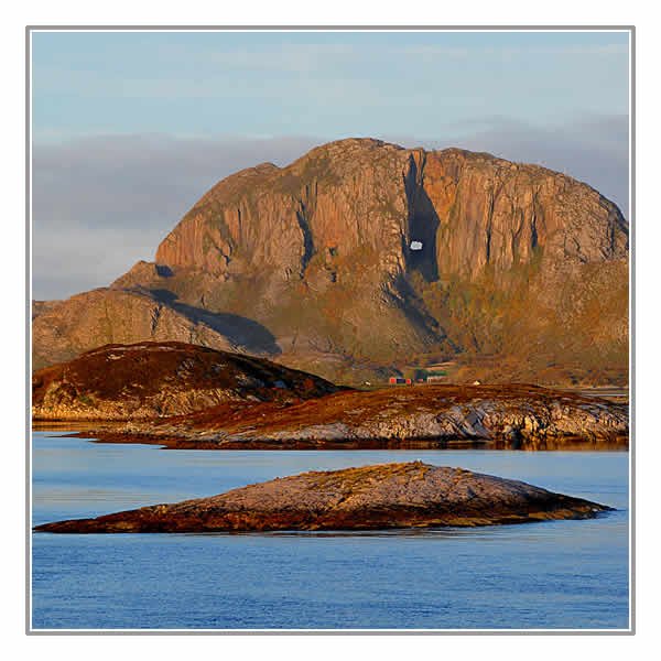 Sailing past Torghatten